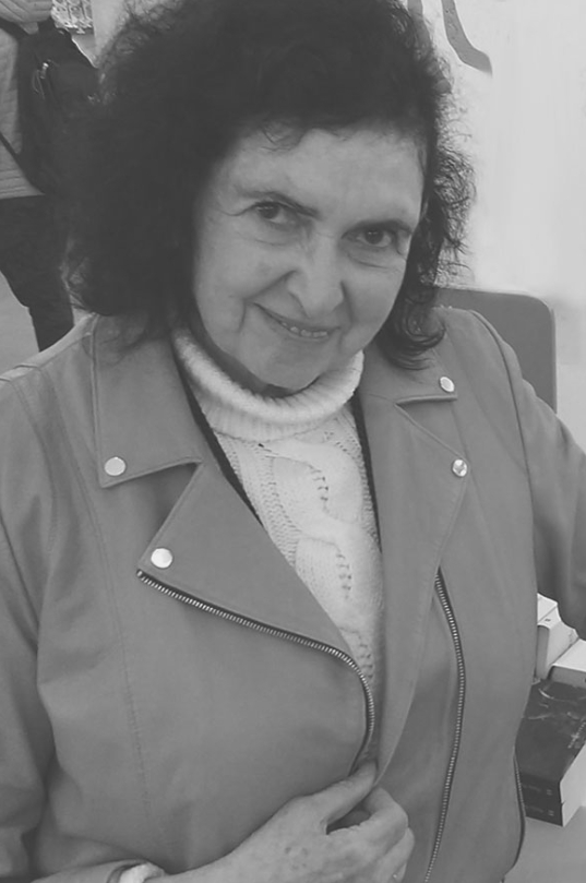 Manor, Riri Sylvia